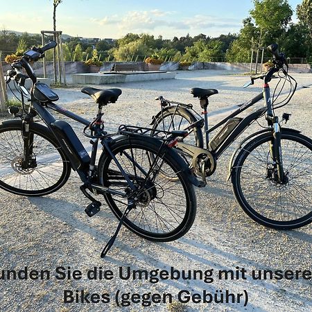 Grosszuegige Wohnung Mit Terrasse Und Gartenzugang - Das Komplette Erdgeschoss บินด์ลัค ภายนอก รูปภาพ