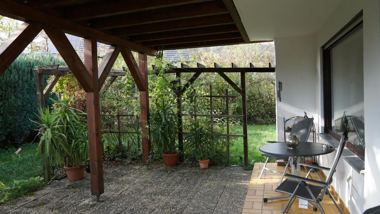 Grosszuegige Wohnung Mit Terrasse Und Gartenzugang - Das Komplette Erdgeschoss บินด์ลัค ภายนอก รูปภาพ