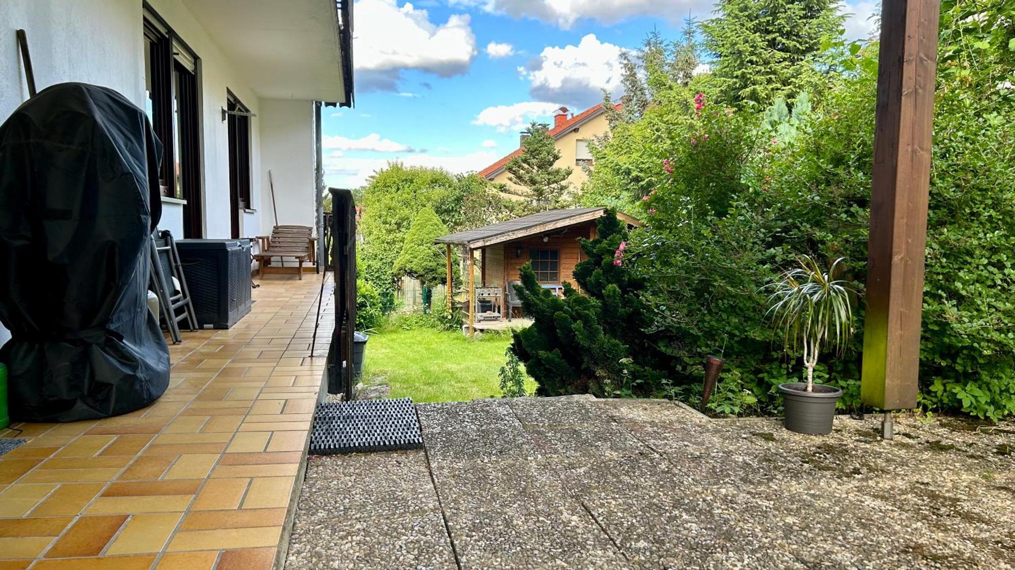 Grosszuegige Wohnung Mit Terrasse Und Gartenzugang - Das Komplette Erdgeschoss บินด์ลัค ภายนอก รูปภาพ