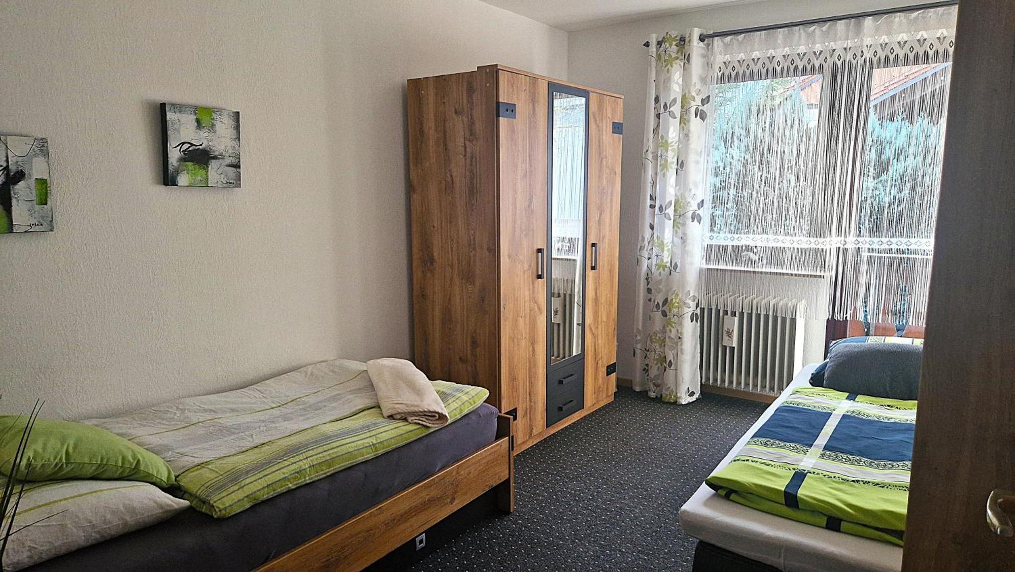 Grosszuegige Wohnung Mit Terrasse Und Gartenzugang - Das Komplette Erdgeschoss บินด์ลัค ภายนอก รูปภาพ