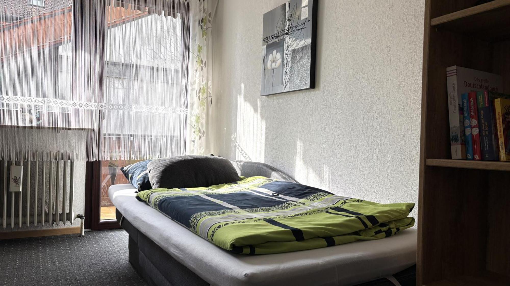 Grosszuegige Wohnung Mit Terrasse Und Gartenzugang - Das Komplette Erdgeschoss บินด์ลัค ภายนอก รูปภาพ